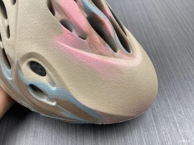 GY3969 Adidas Runner Foam Yeezy 1023